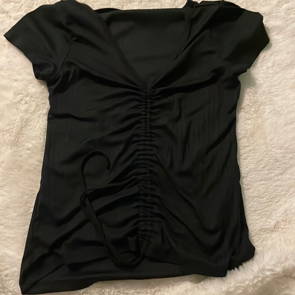 Black shirt that ties